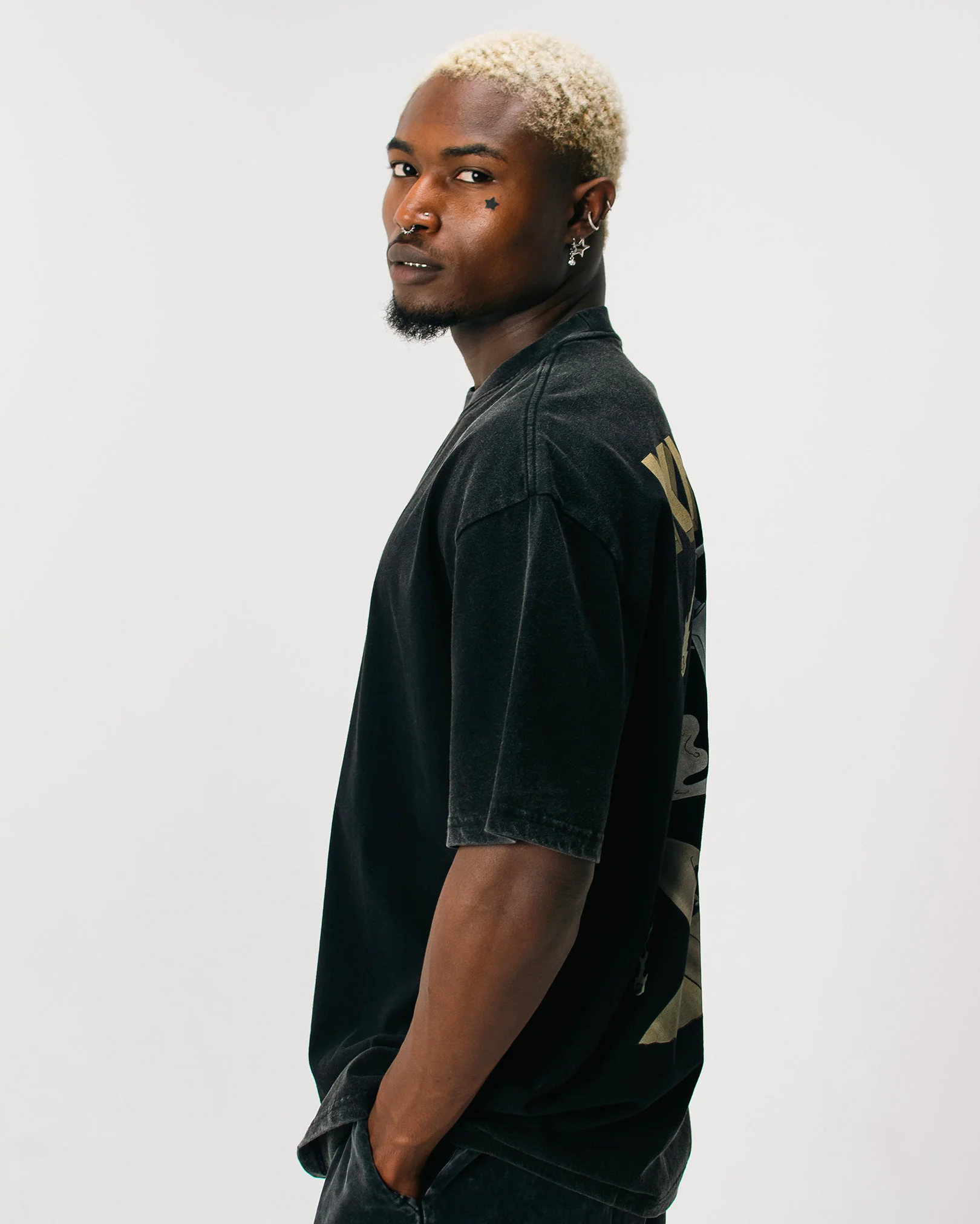 ASTROKNEE 2.0 TEE VINTAGE BLACK - Image 2