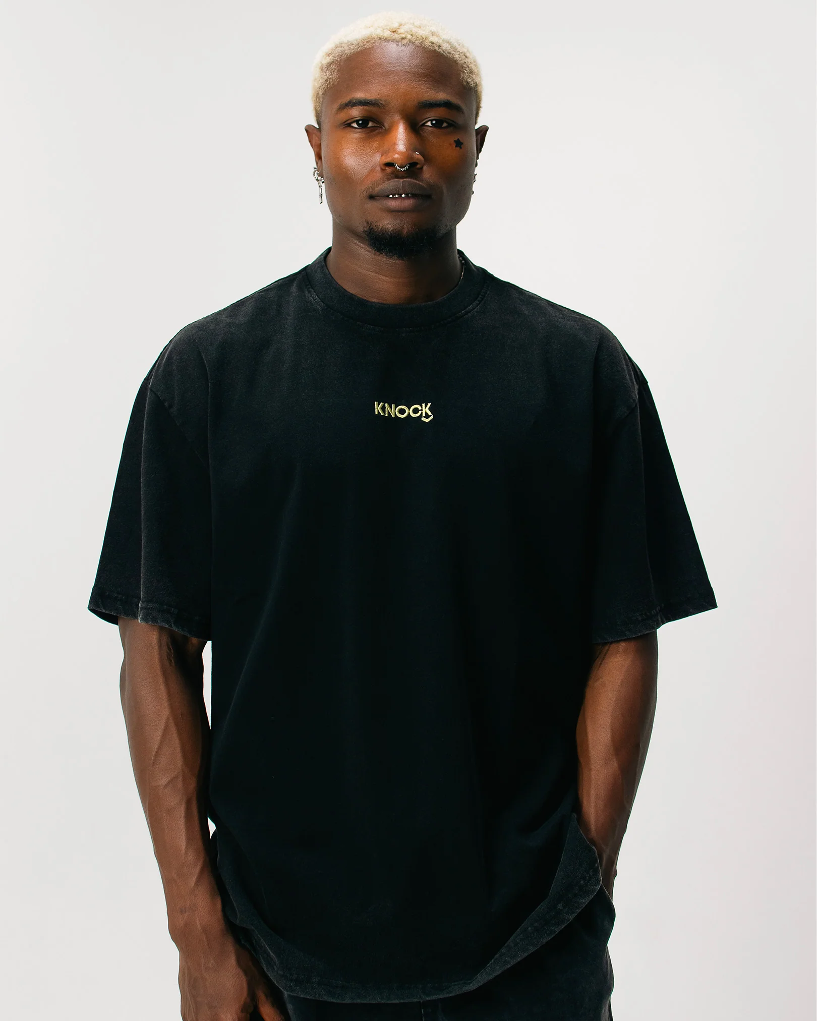 ASTROKNEE 2.0 TEE VINTAGE BLACK - Image 3