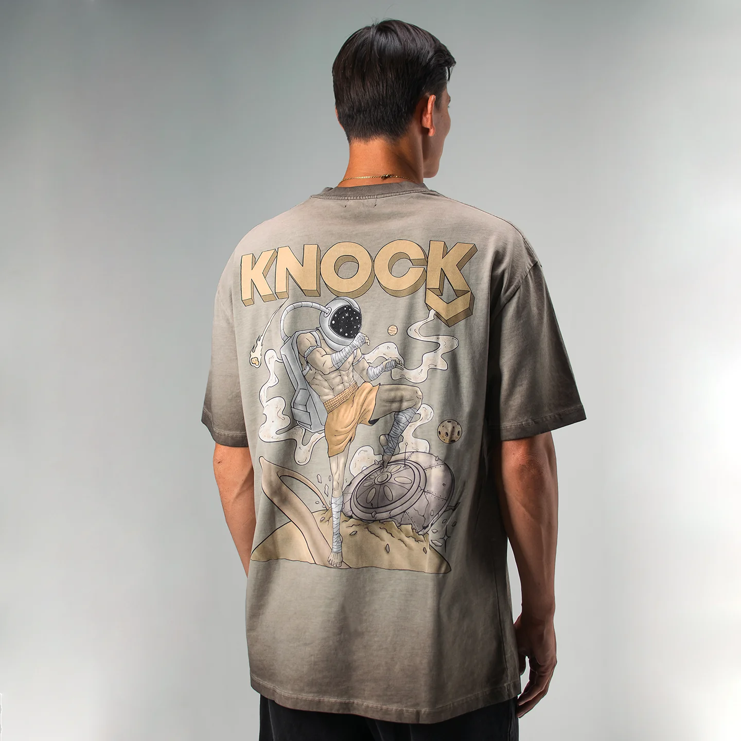 ASTROKNEE 2.0 OVERSIZED TEE VINTAGE SAND - Image 3