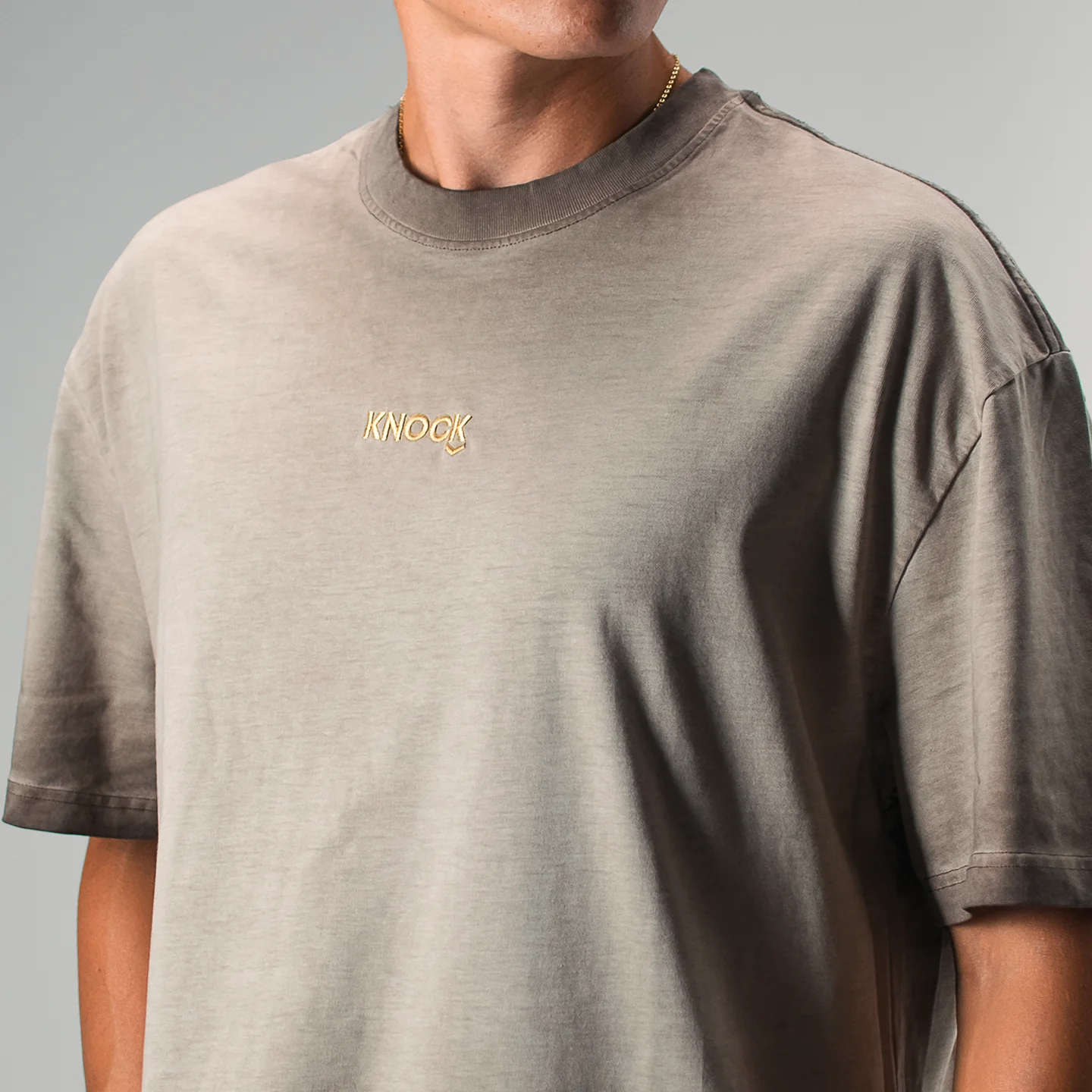 ASTROKNEE 2.0 OVERSIZED TEE VINTAGE SAND - Image 4