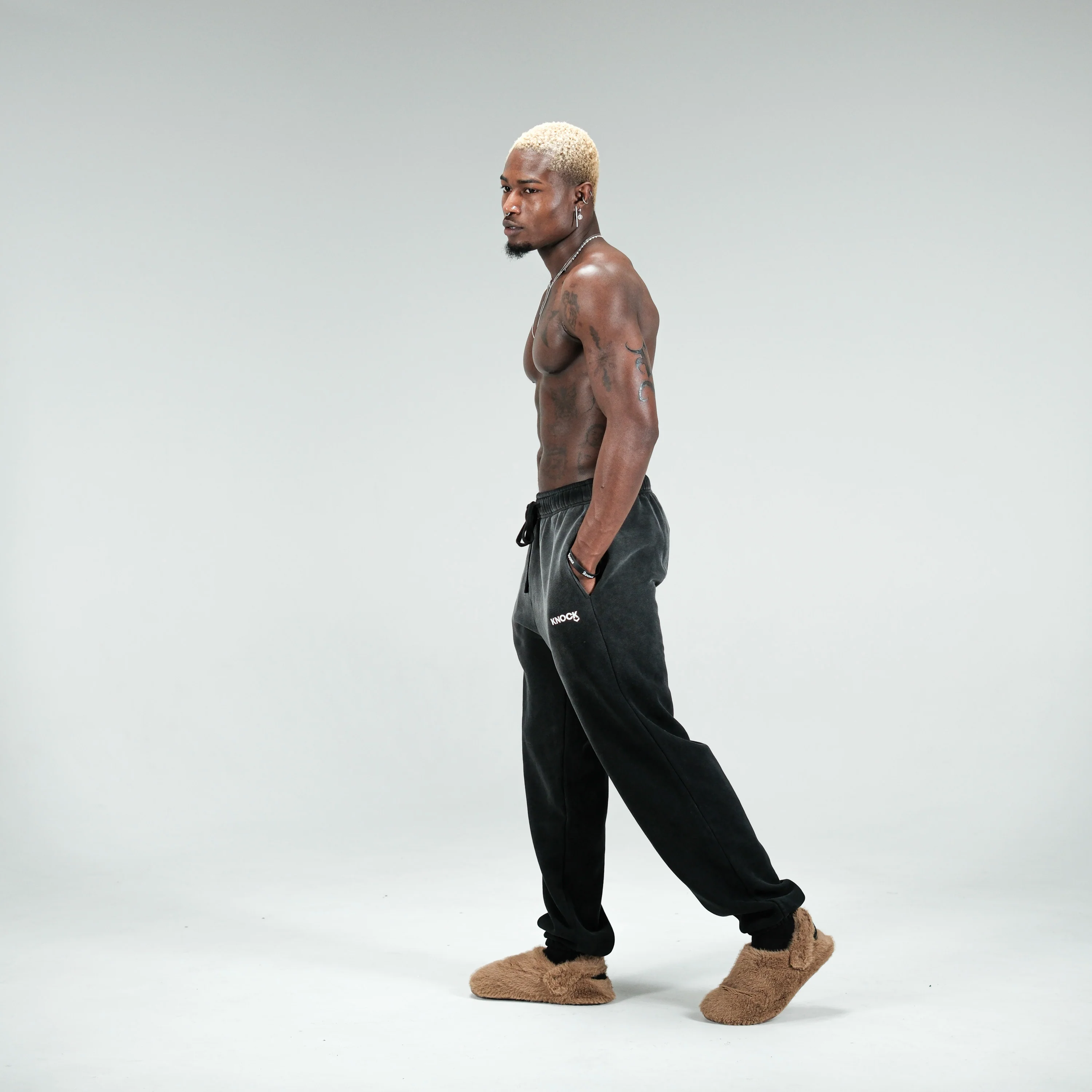 CUFFED VINTAGE FADE FLEECE JOGGERS - Image 4