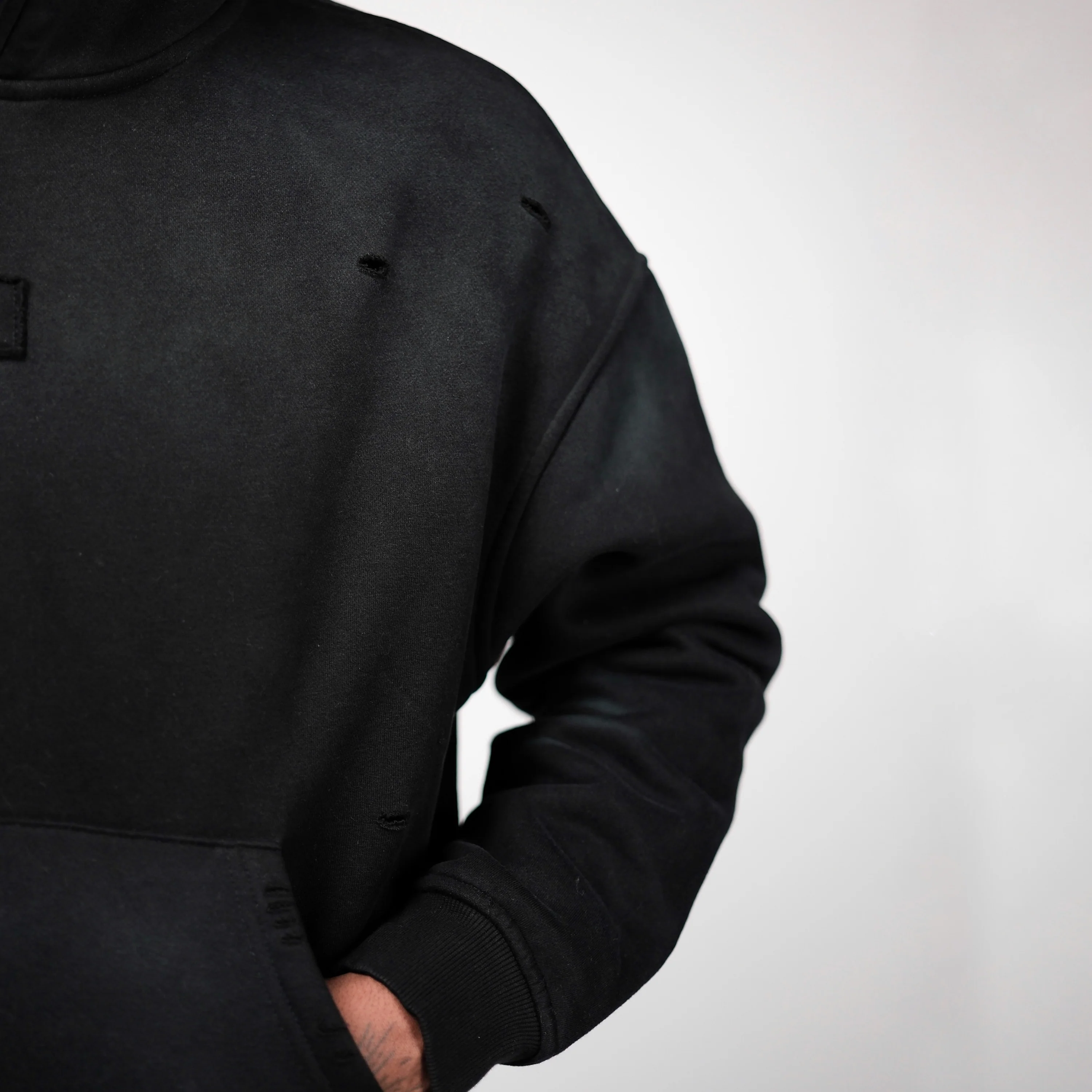 HERITAGE BOXY HOODIE - Image 4