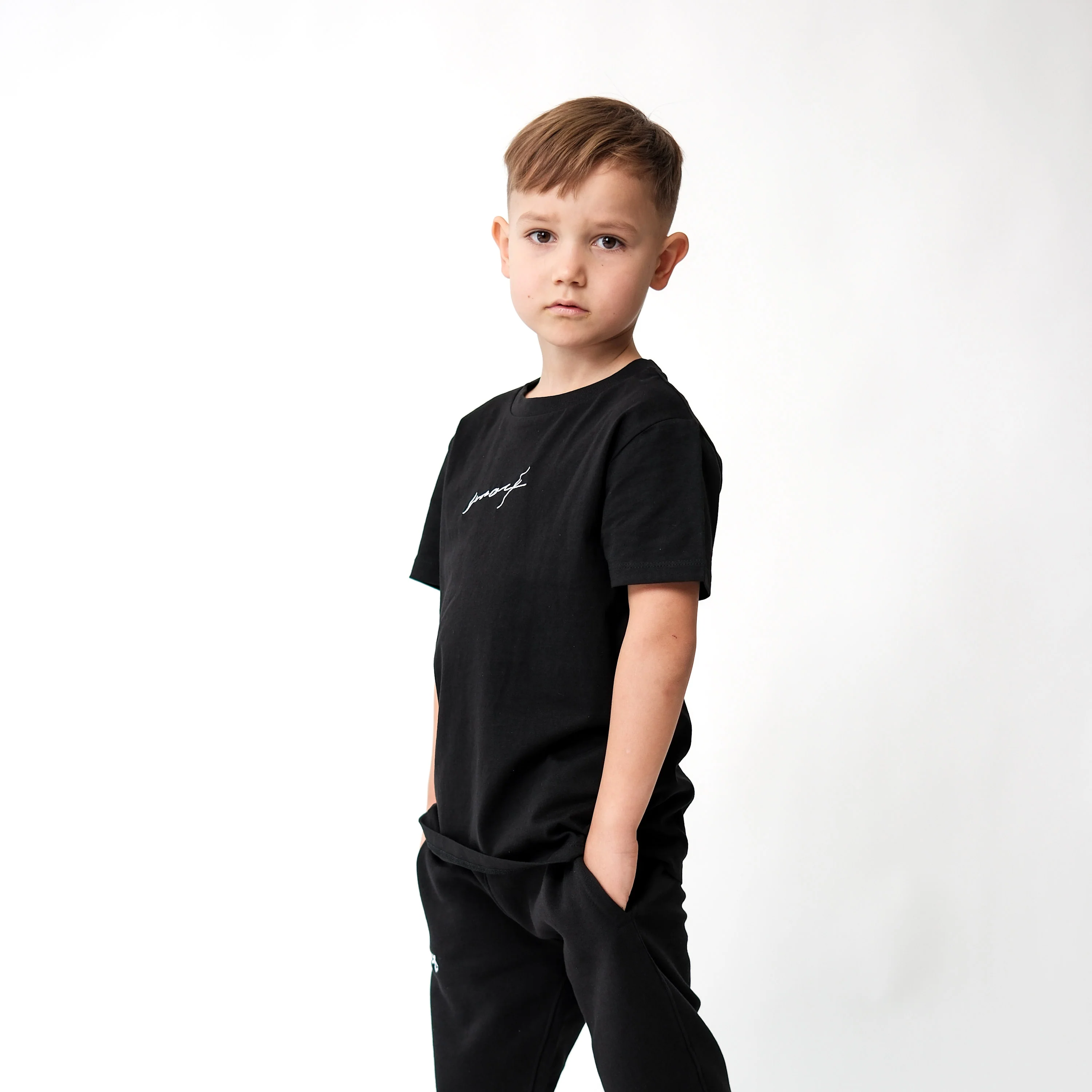 KIDS MID COUNT TEE BLACK - Image 4