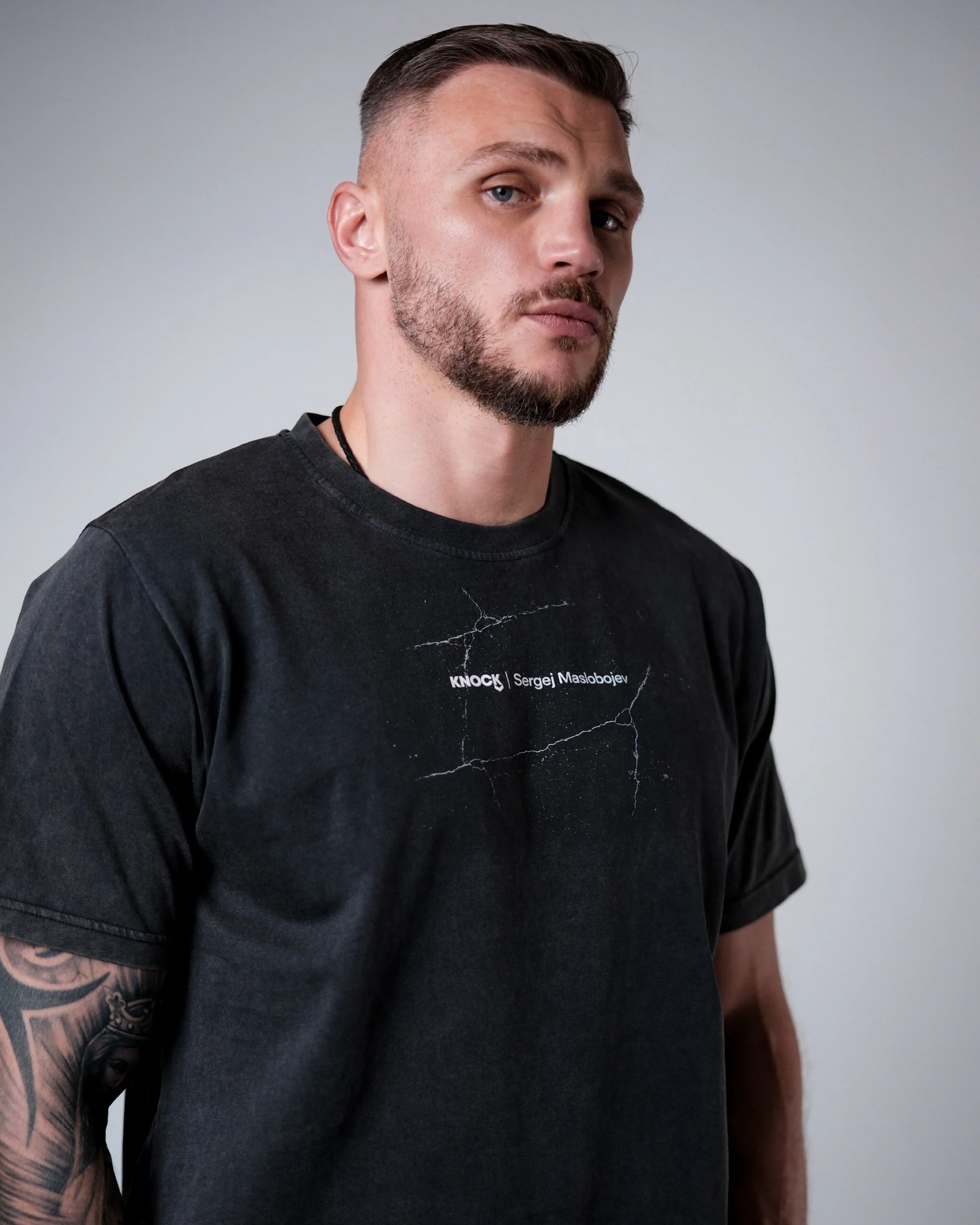 KNOCK x SERGEJ MASLOBOJEV TEE - Image 4