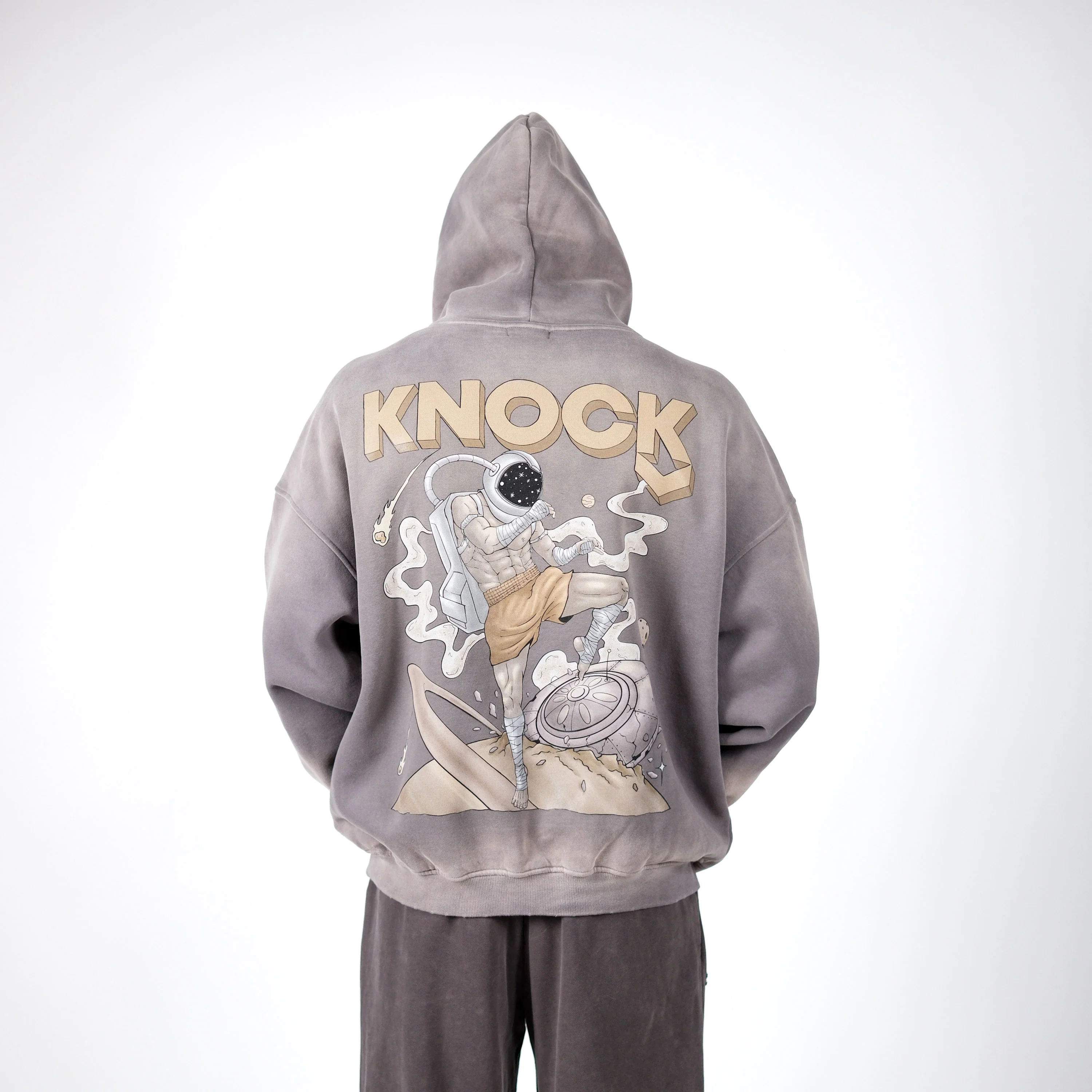 LIMITED ASTROKNEE 2.0 FADE FLEECE HOODIE SAND - Image 2