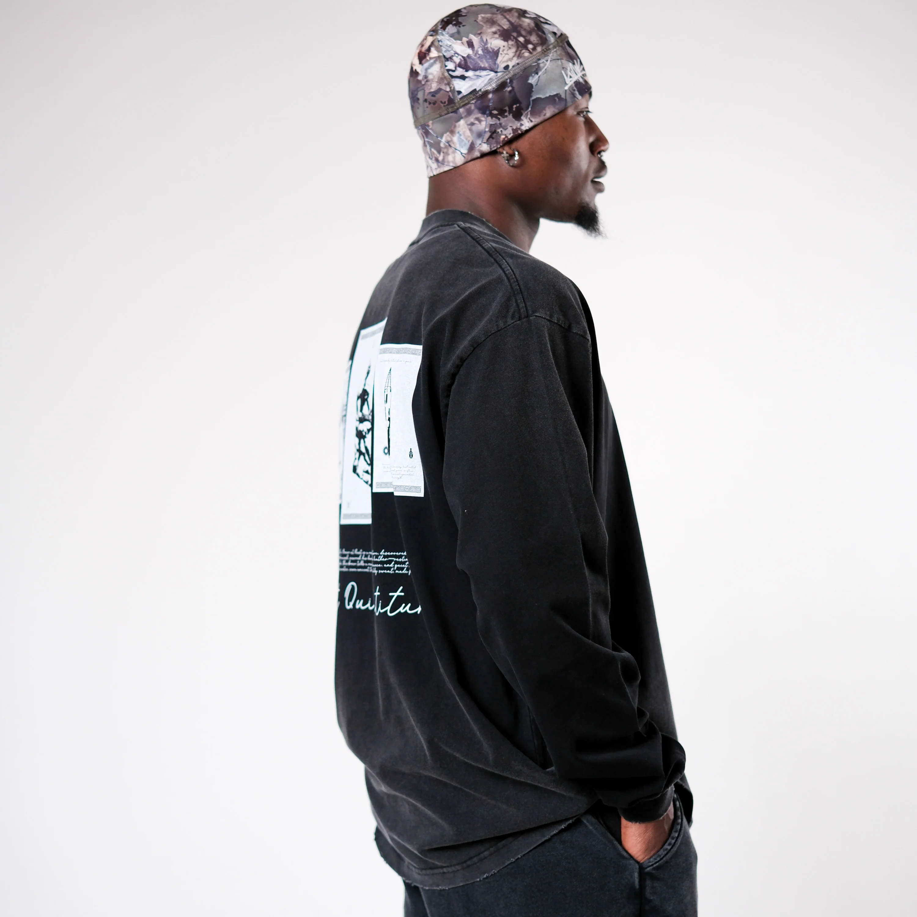 LIMITED VINCIT QUI PATITUR LONG SLEEVE TEE - Image 7