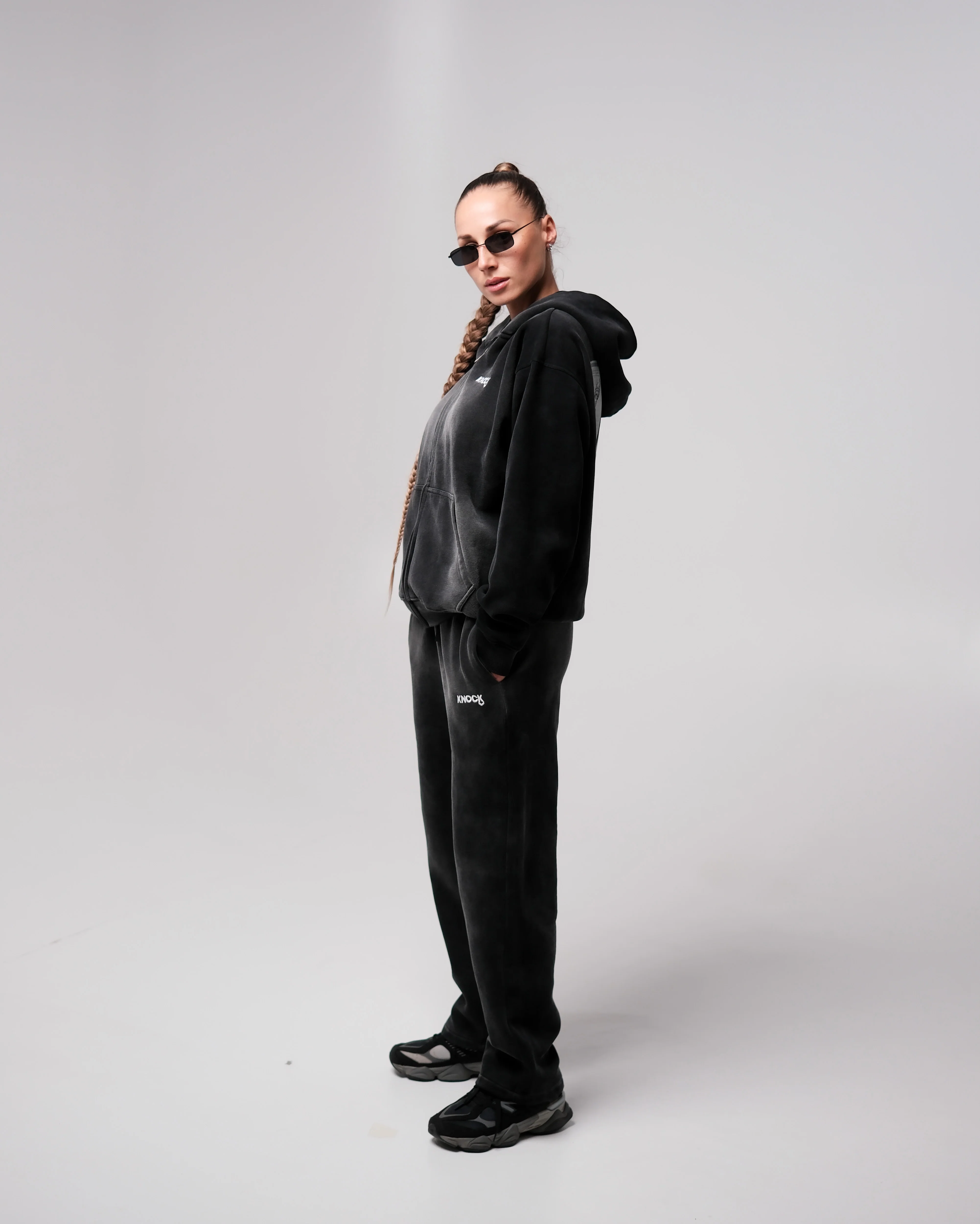 VINCIT QUI PATITUR ZIP HOODIE - Image 9
