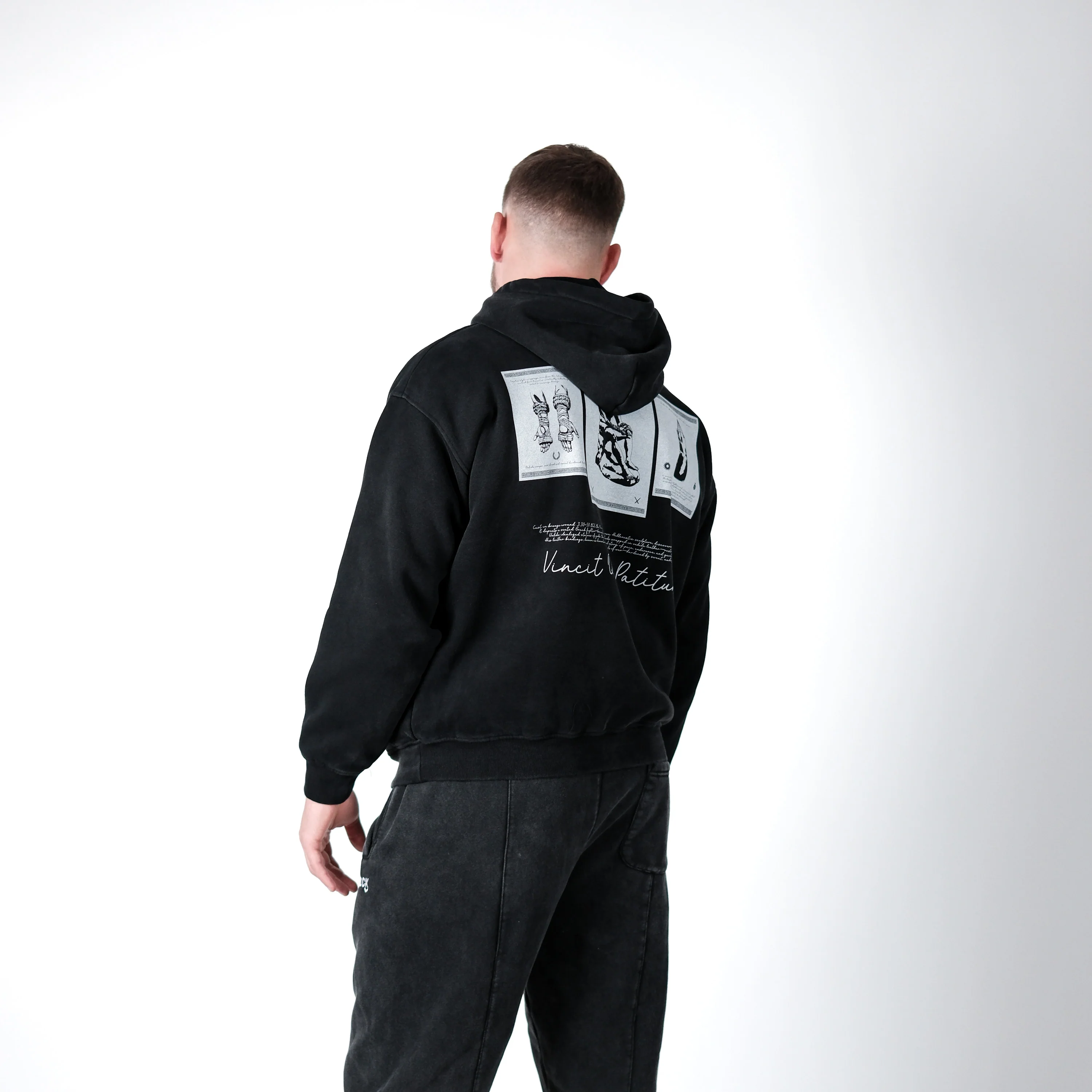 VINCIT QUI PATITUR FADE OVERSIZED HOODIE - Image 6