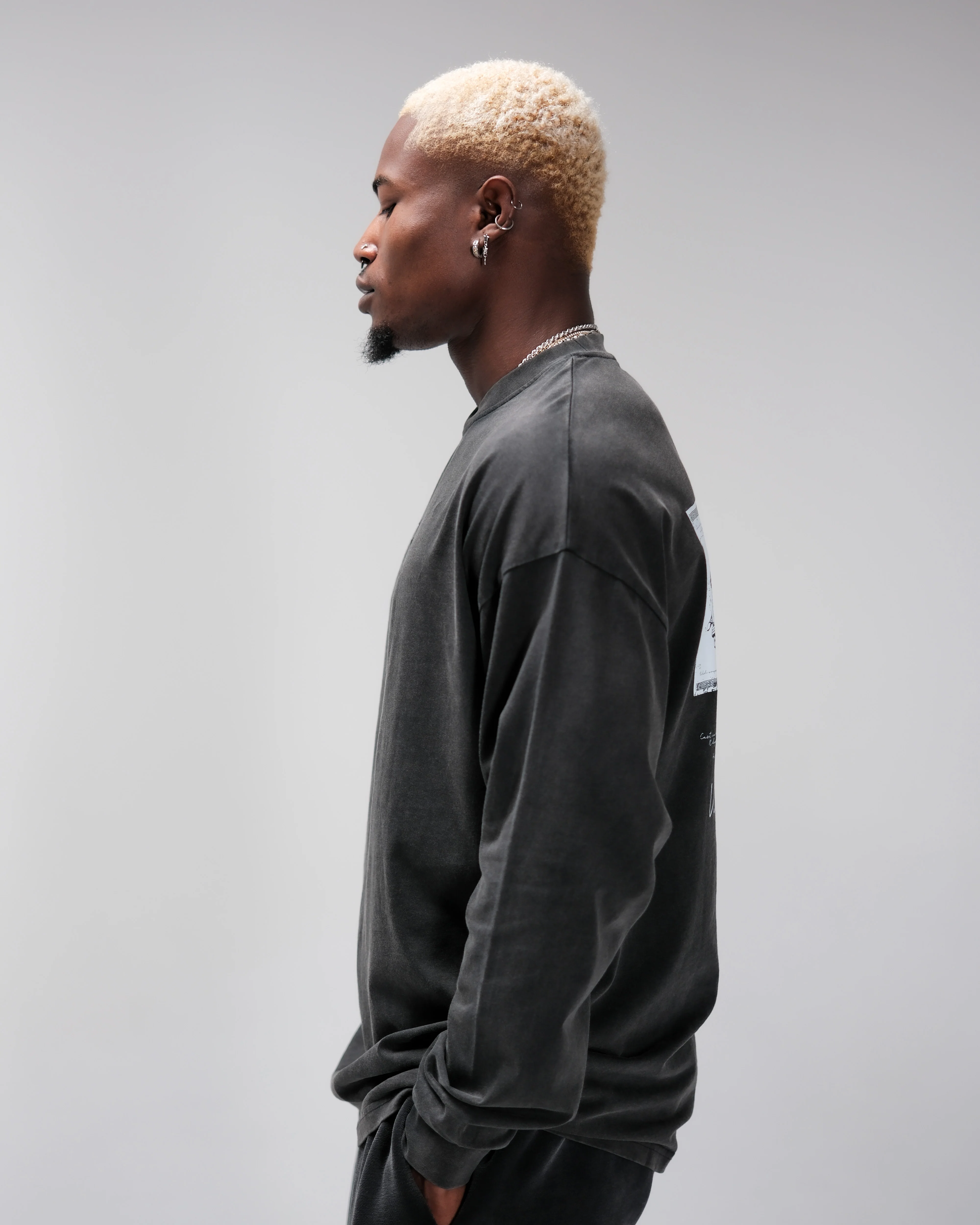 VINCIT QUI PATITUR LONG SLEEVE TEE - Image 3