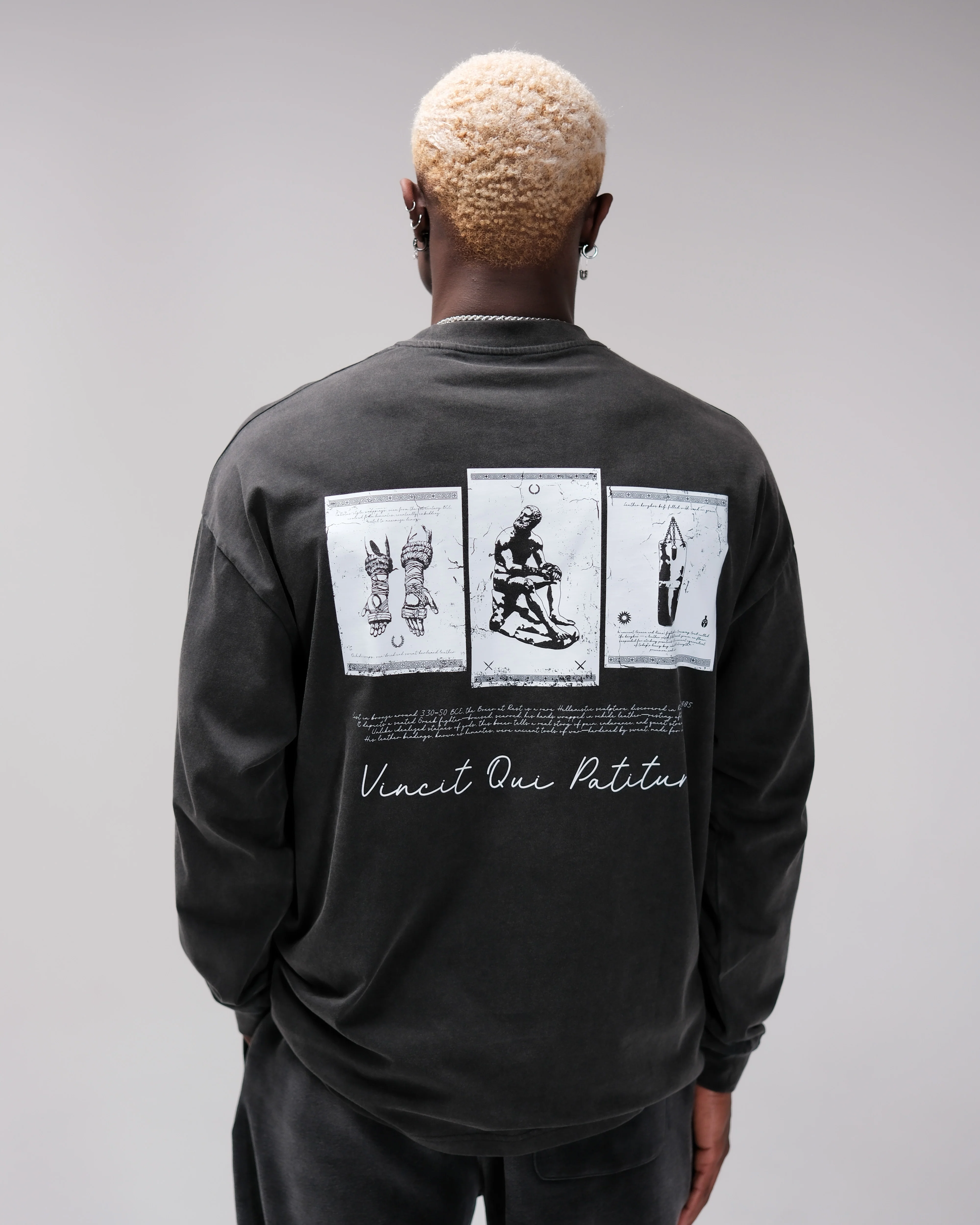 VINCIT QUI PATITUR LONG SLEEVE TEE - Image 4