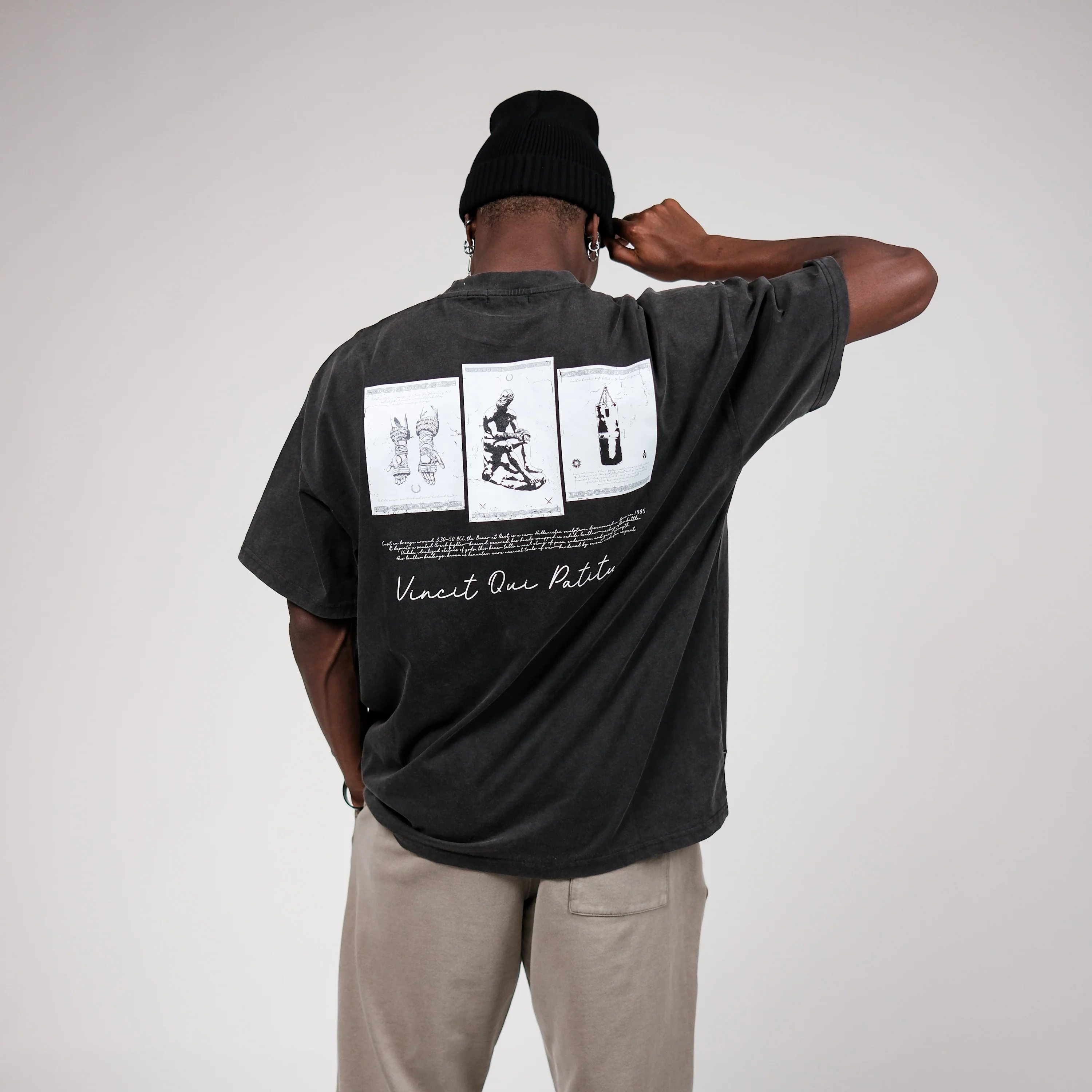 VINCIT QUI PATITUR VINTAGE TEE - Image 3